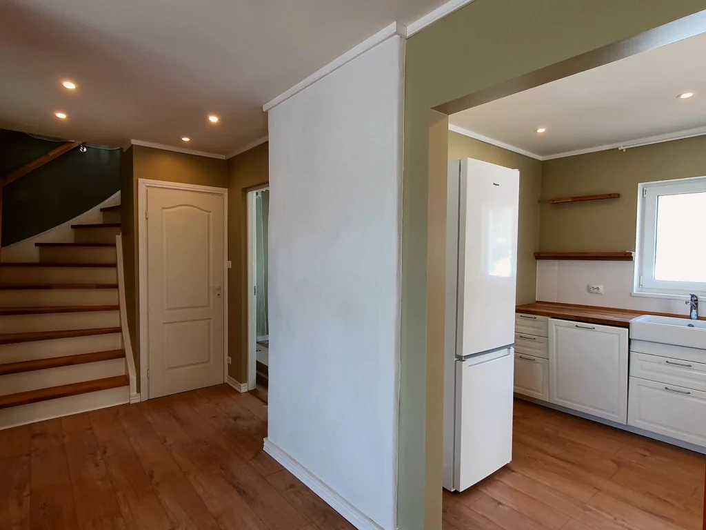 2-interior-finish-toughwood